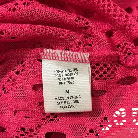 Miken Swim Pink Crochet Lace V-Neck Empire Waist Cover Up Dress Size Medium NWT - Picture 6 of 7